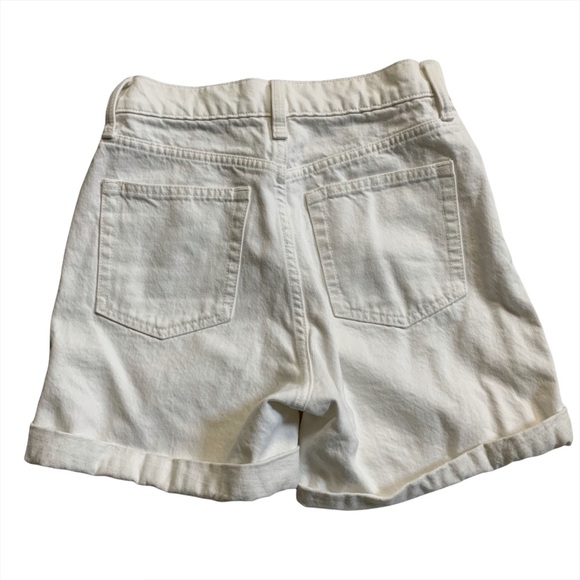 Gap White High Rise Denim Jean Mom Short Size 0/25 - Picture 4 of 4
